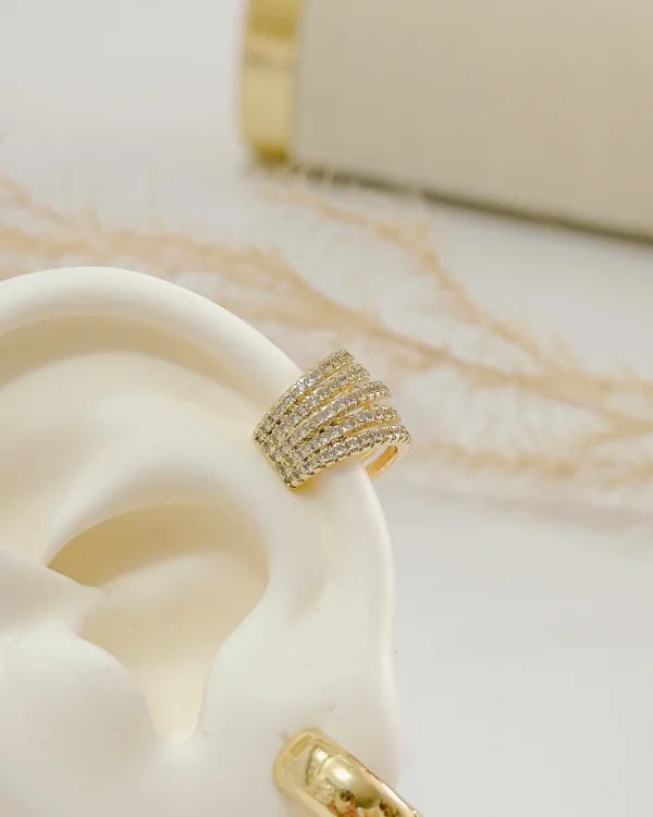 Serena Earcuff
