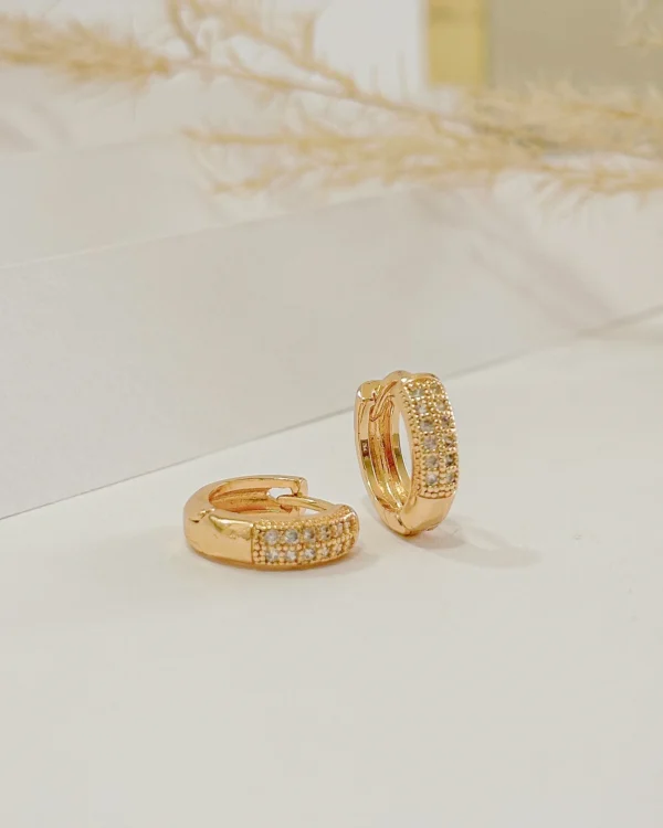 20cdffa2f10181713587f4723a0e5fe2_photo-1.webp Serena