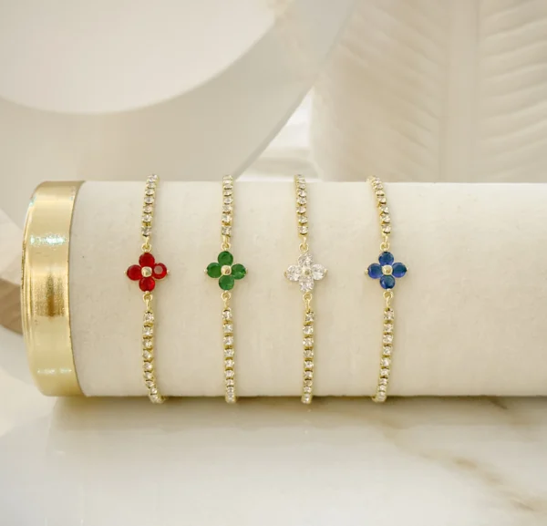 2f06eda5520d8bae193b2f7c0dddf9b5_photo-1.webp Katy Pulsera