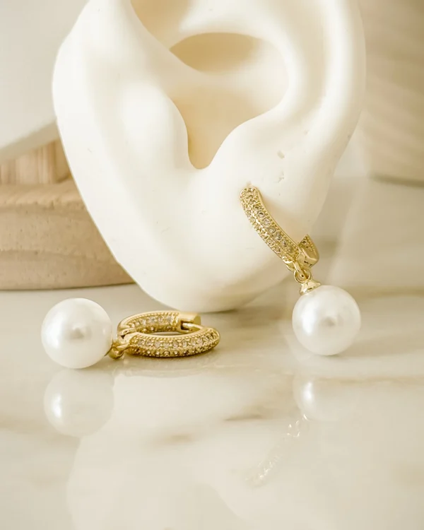 9fd0ba3ec516a7e200a4c0fa7614cfb5_photo-1.webp Manuela Pearl