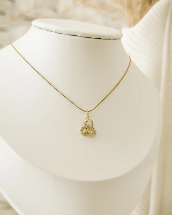 9fd6d91cf0921825c79338d536a8f2c0_photo-1.webp Trinity