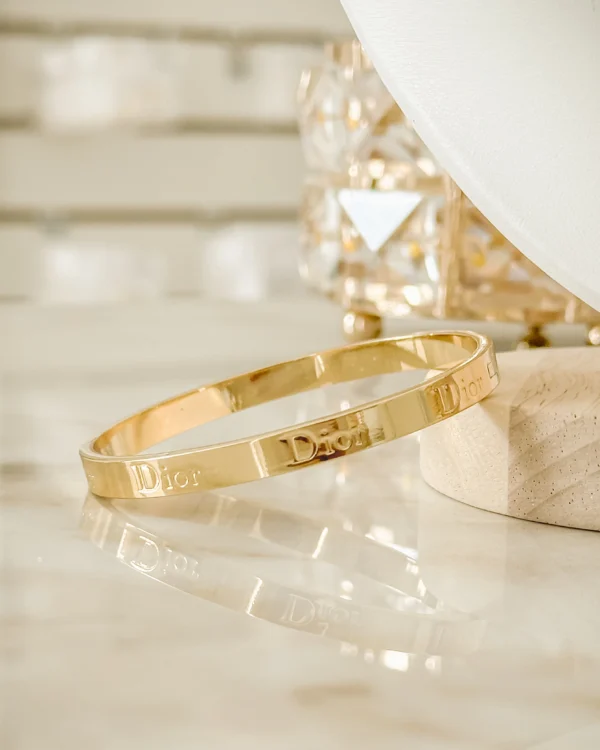 adbef6c0e98f68729b779a6a2b6ab13f_photo-1.webp Pulso Mariee