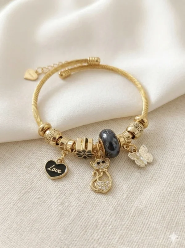 Multi Charm Black