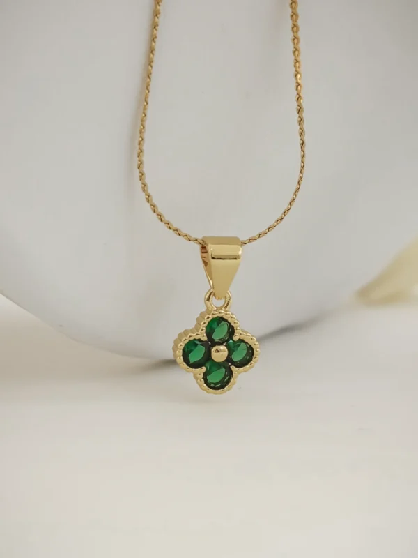 1000138186_optimized Clover Cristal Green